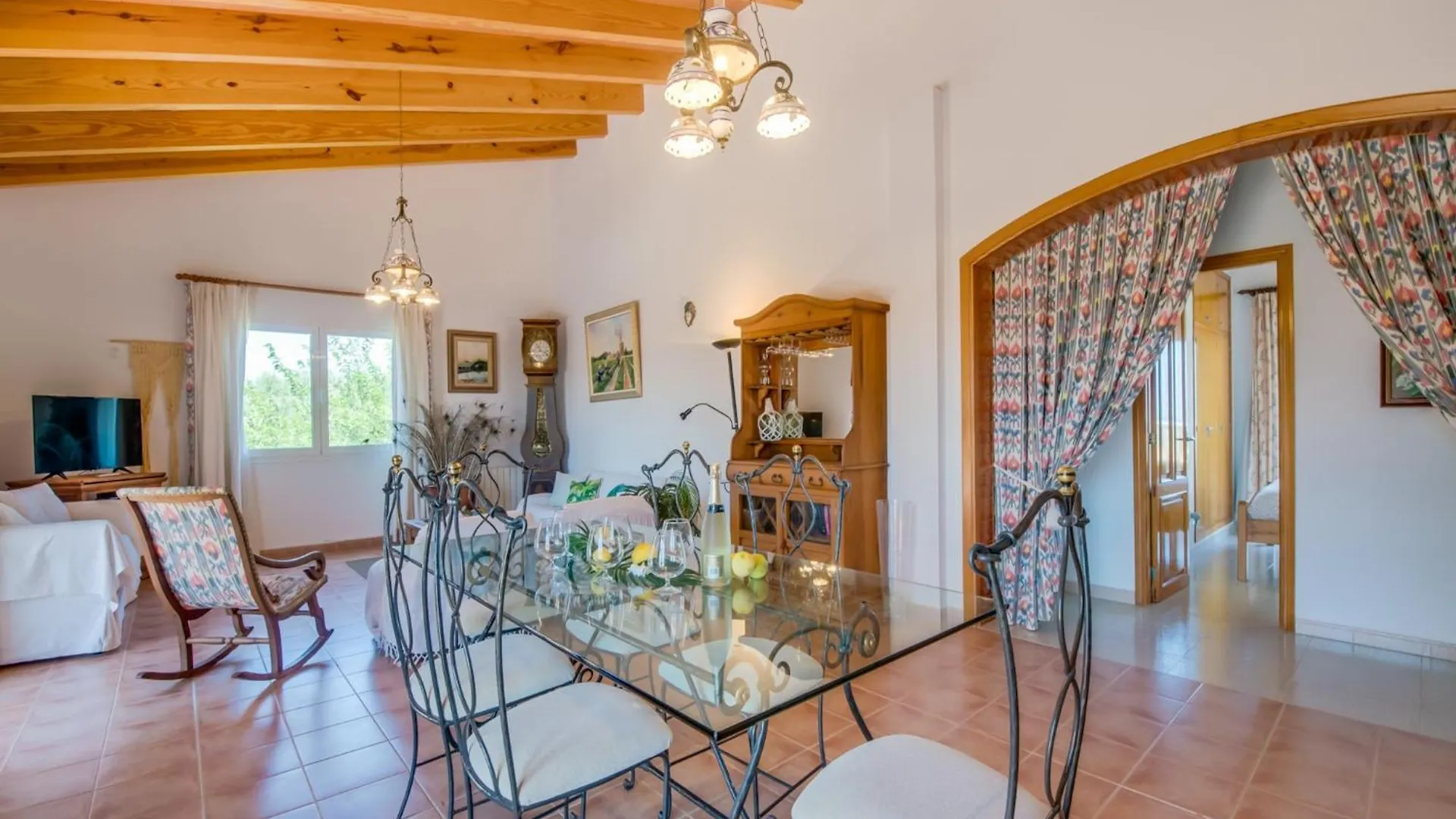 Charming Holiday Finca In Muro Spanien