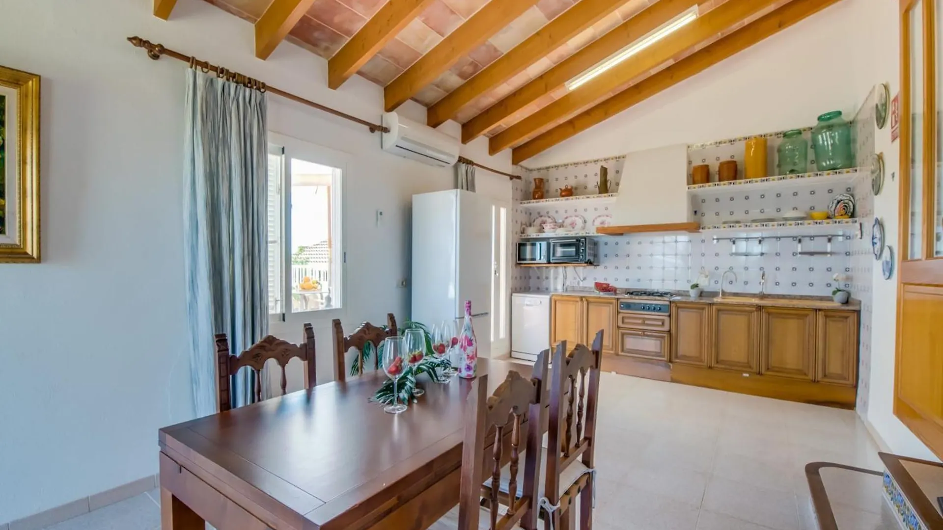 Charming Holiday Finca In Muro Semesterbostad