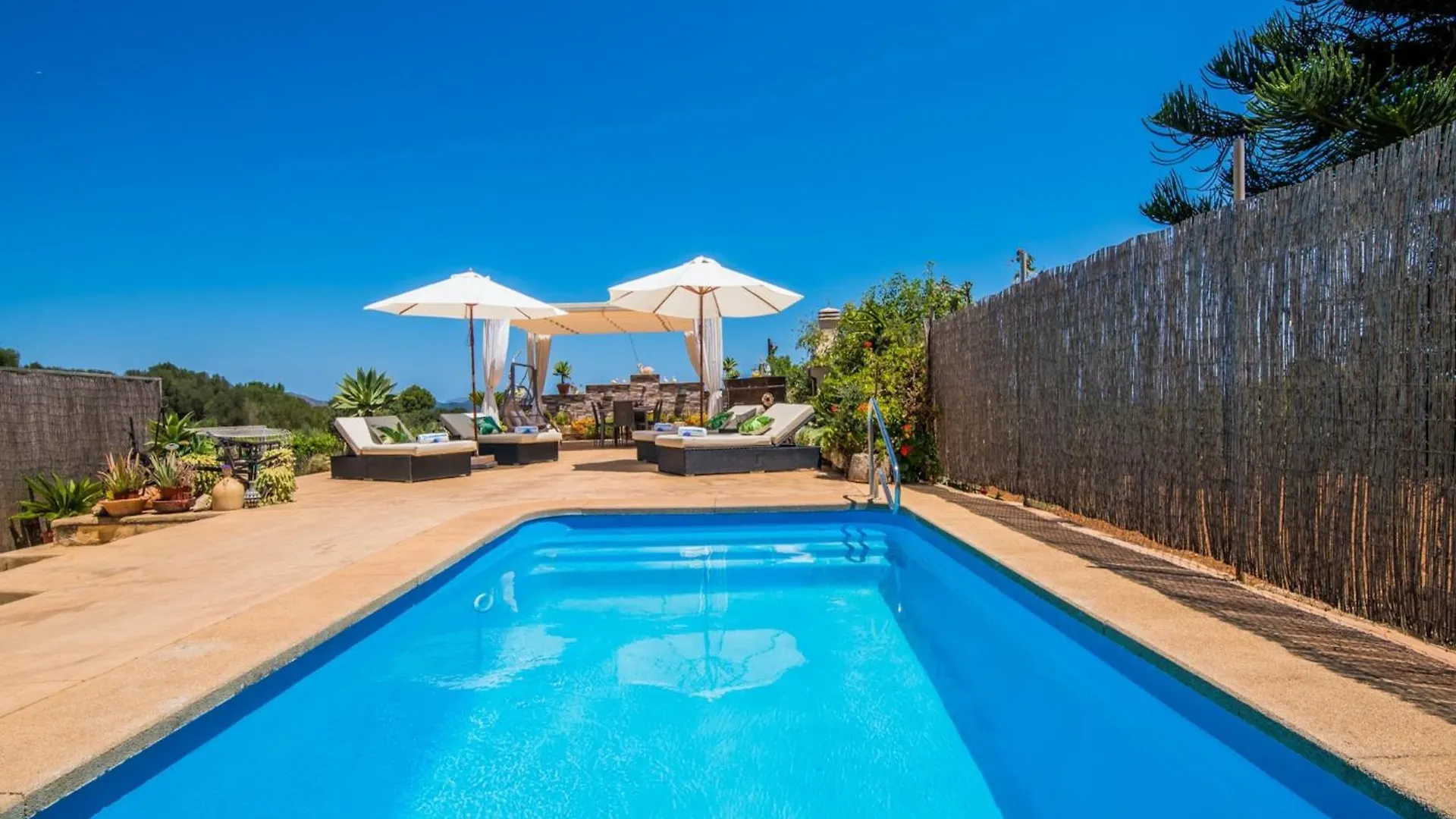 Semesterbostad Charming Holiday Finca In Muro Spanien